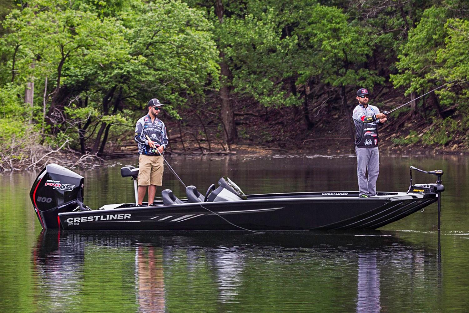 Crestliner Boat image