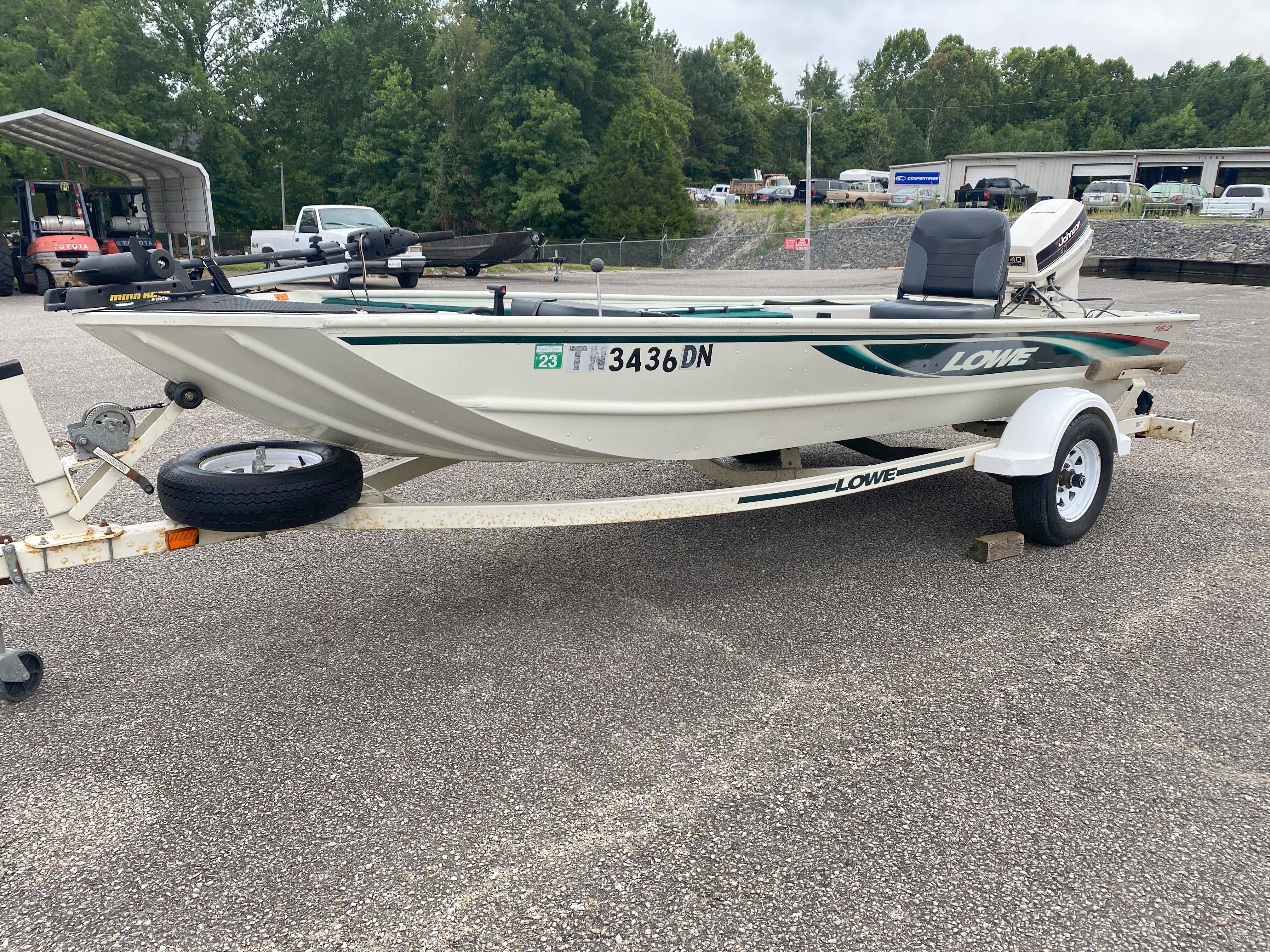 1999 Lowe 162