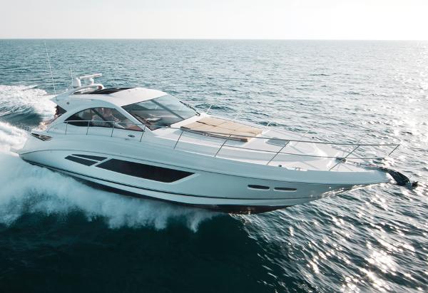 Sea Ray 510 Sundancer Manufacturer Provided Image