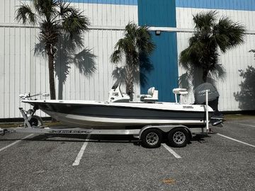 2018 Triton 220LTS