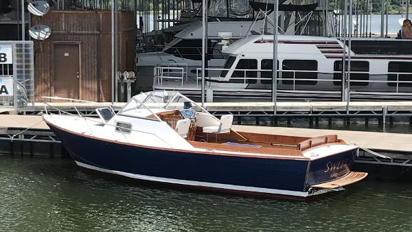1968 Chris-Craft Cavalier Cutlass 26