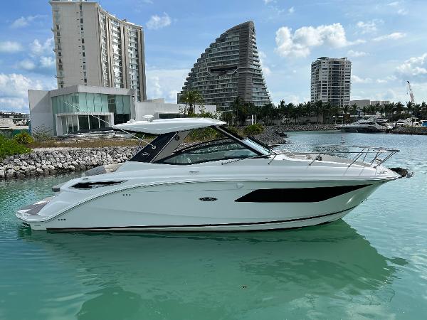 Sea Ray 320 Sundancer
