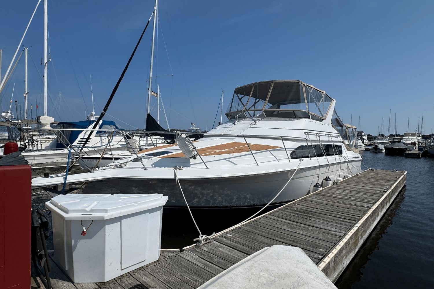 1999 Carver 380 Santego
