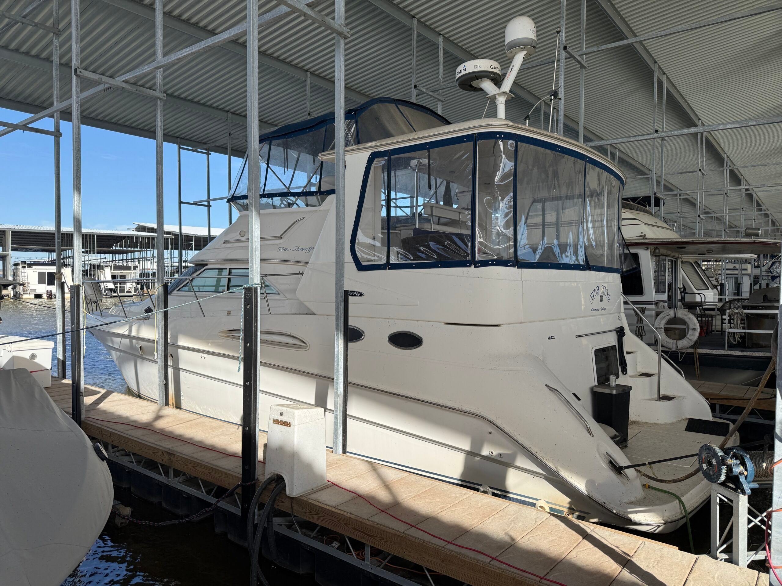 2001 Sea Ray 420 Aft Cabin