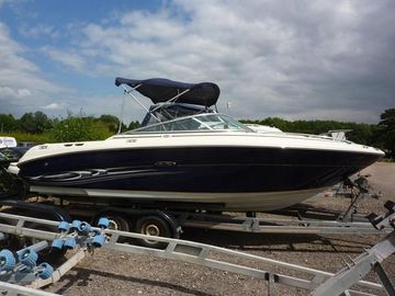 2005 Sea Ray 220 Sunsport