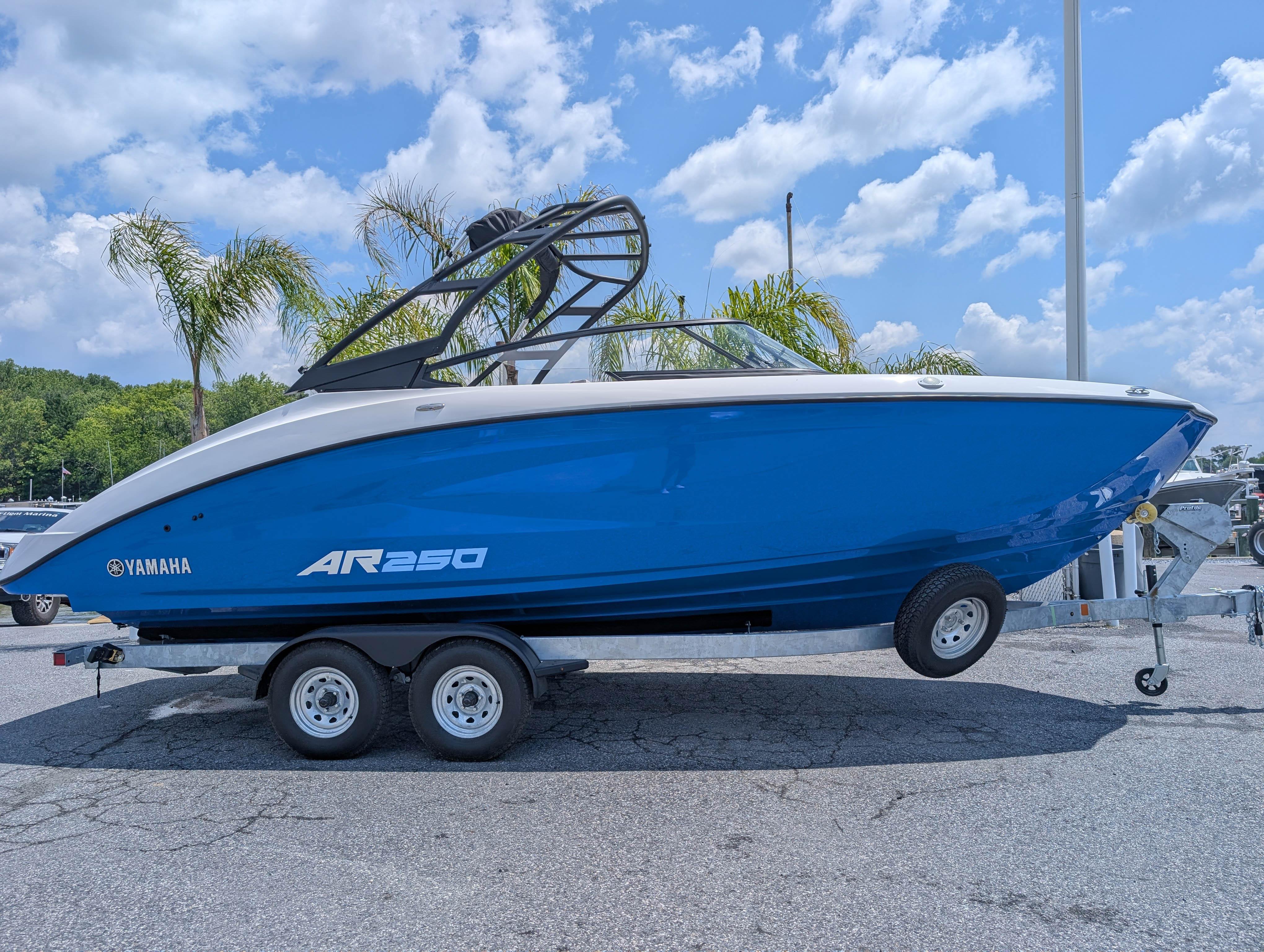 Yamaha Boats AR250