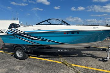 2023 Bayliner VR4 Bowrider OB