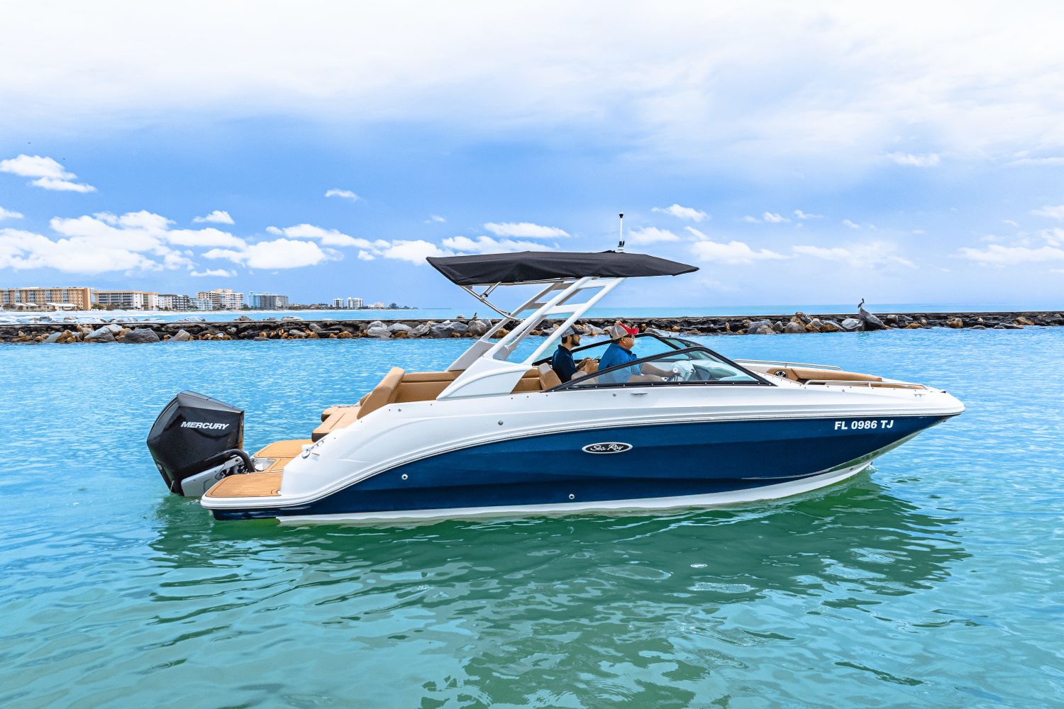 2023 Sea Ray SDX 250