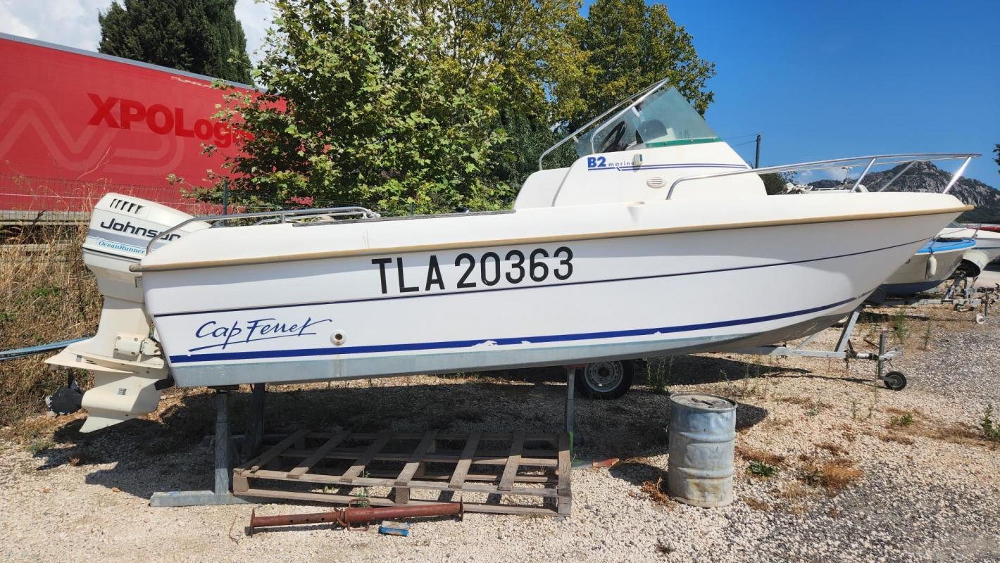 B2 Marine Cap Ferret 550