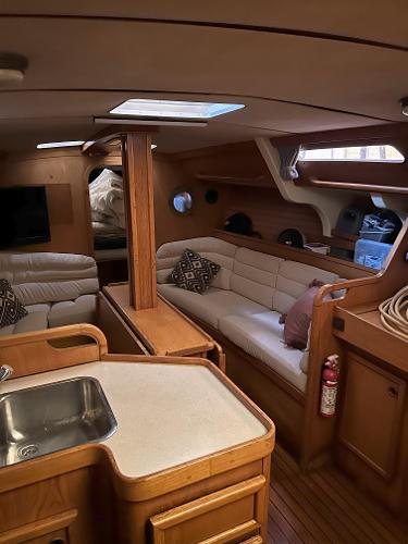 1986 Jeanneau Sun Shine 38