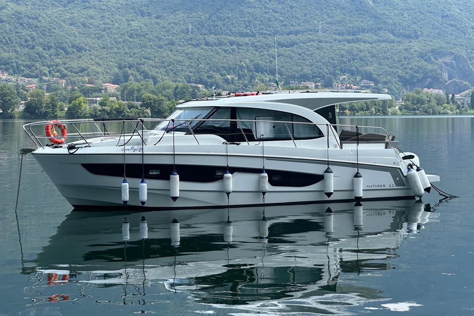 2024 Beneteau Antares 11 OB