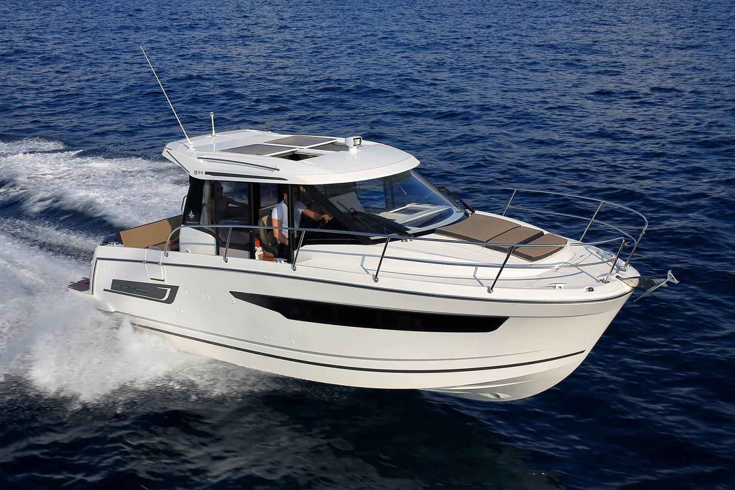 Jeanneau Boat image