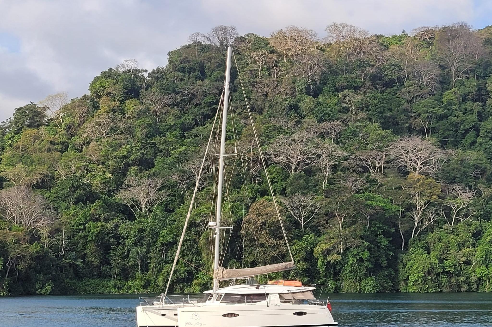 2014 Fountaine Pajot Helia 44