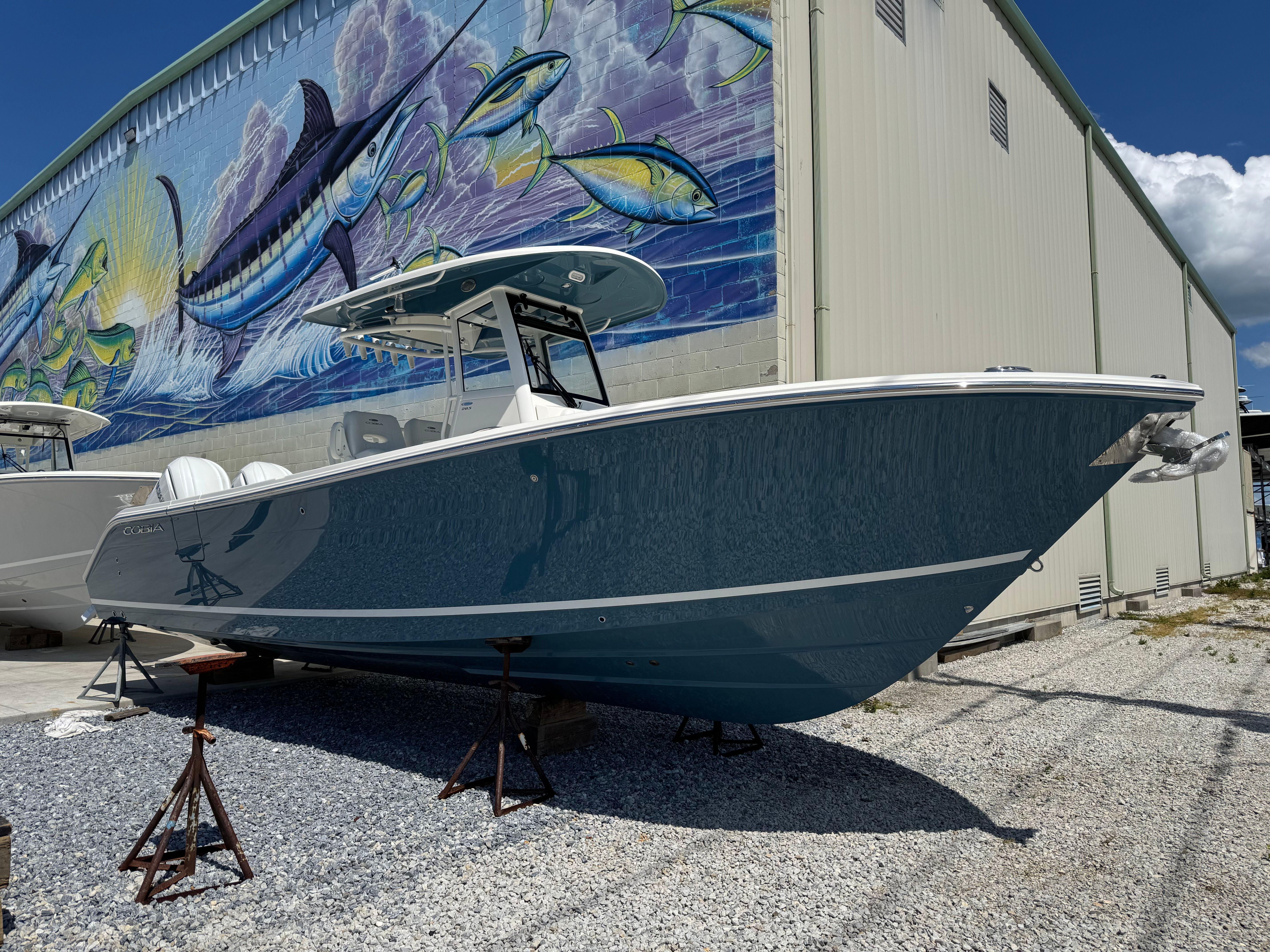 2025 Cobia 285 CC
