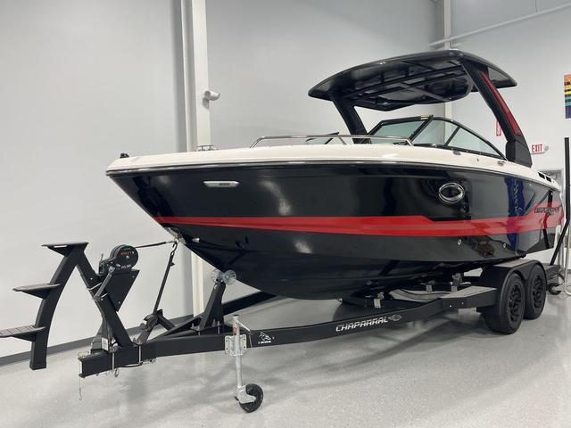 2025 Chaparral 26 Surf