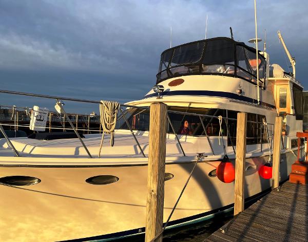 1989 Marine Trader 47 CMY