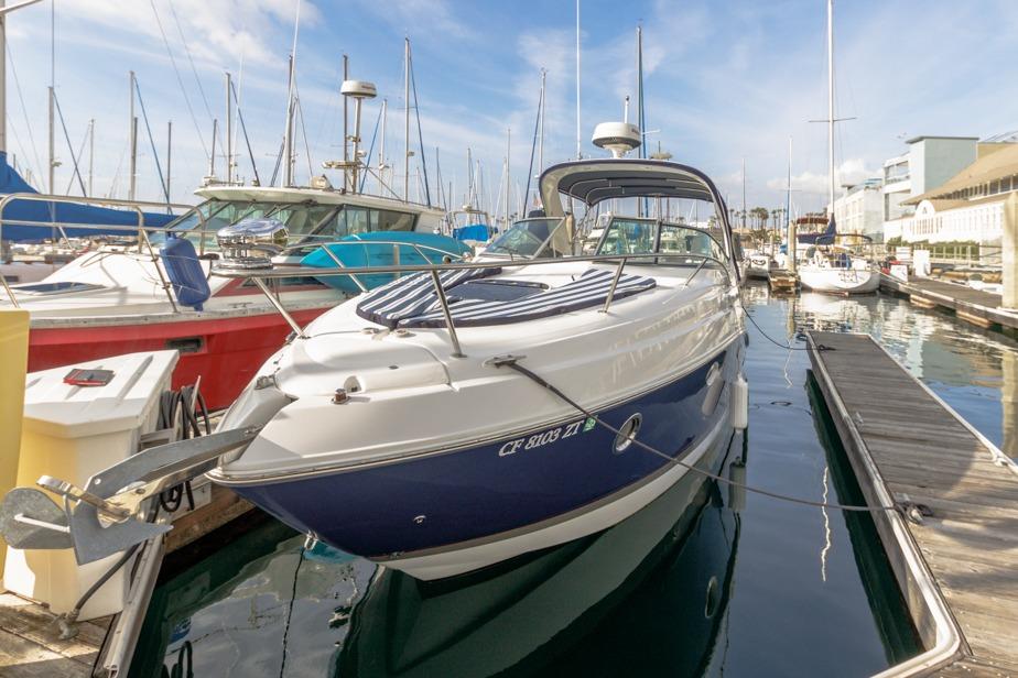 2013 Rinker 290 Express Cruiser