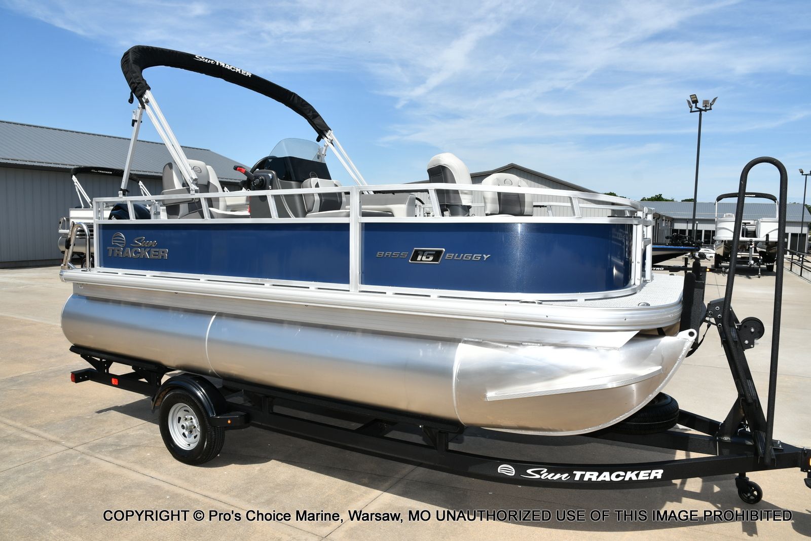 2026 Sun Tracker Bass Buggy 16 XL