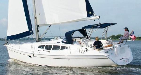2011 Hunter 39
