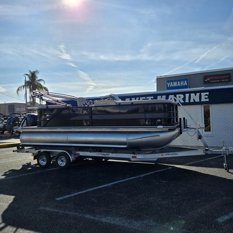 2026 Bentley Pontoons Legacy Navigator 203