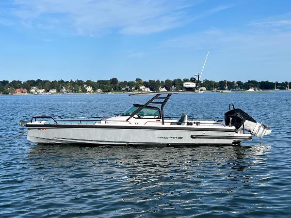 2023 Axopar 28 T-Top