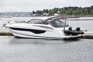 2021 Princess V40