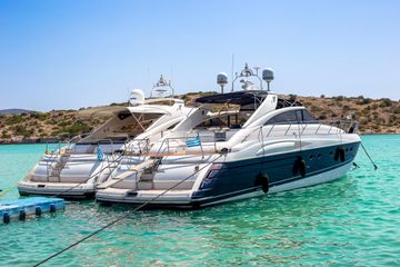 2004 Princess V65