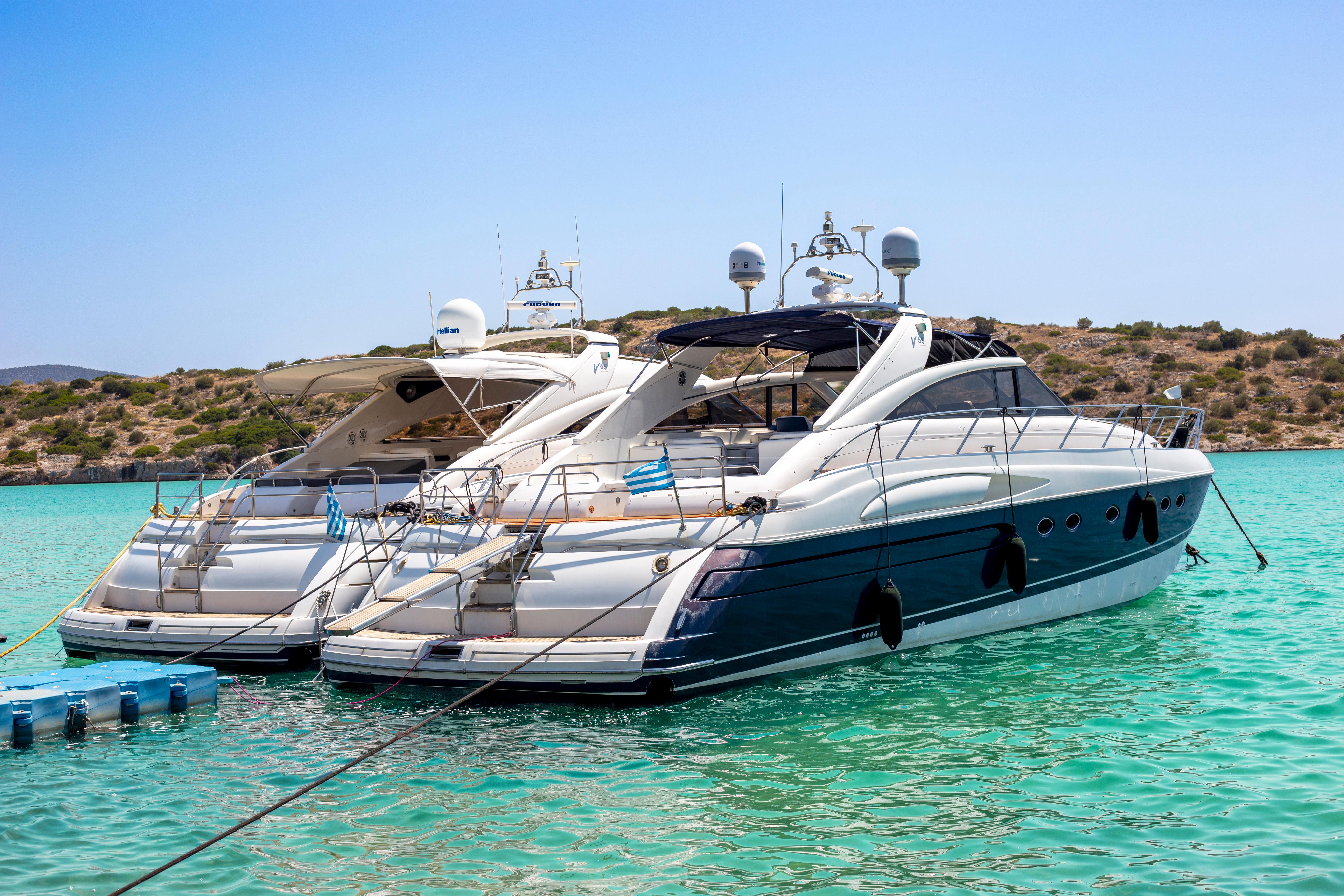 2004 Princess V65