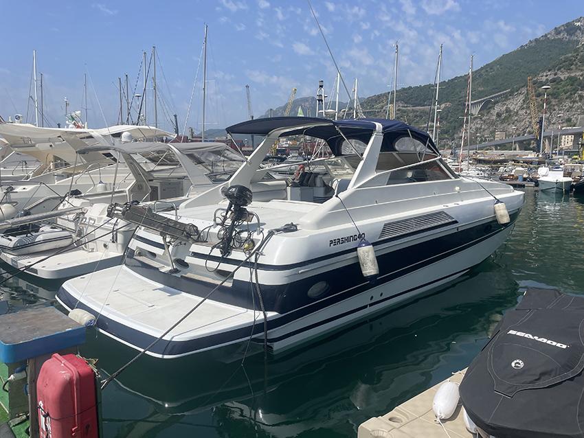 1990 Pershing 40
