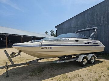 1999 Godfrey 237 Fun Deck
