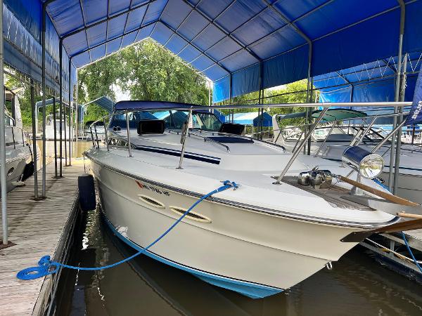 1989 Sea Ray 390 Express Cruiser