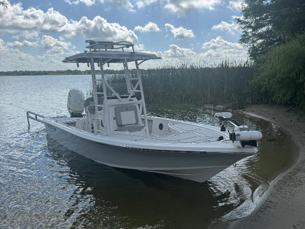 2019 Sea Pro 228 Bay