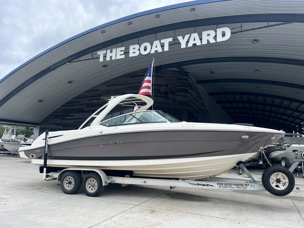 Sea Ray 270 SLX