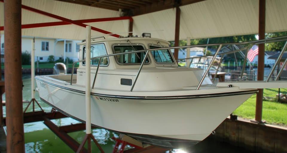 2016 Parker 2320 SL Sport Cabin