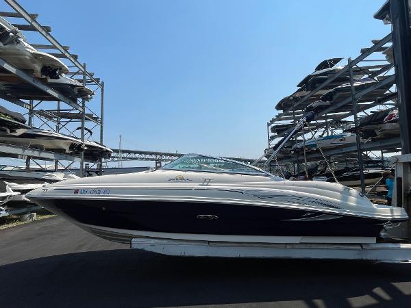 Sea Ray 220 Sundeck boats for sale - boats.com