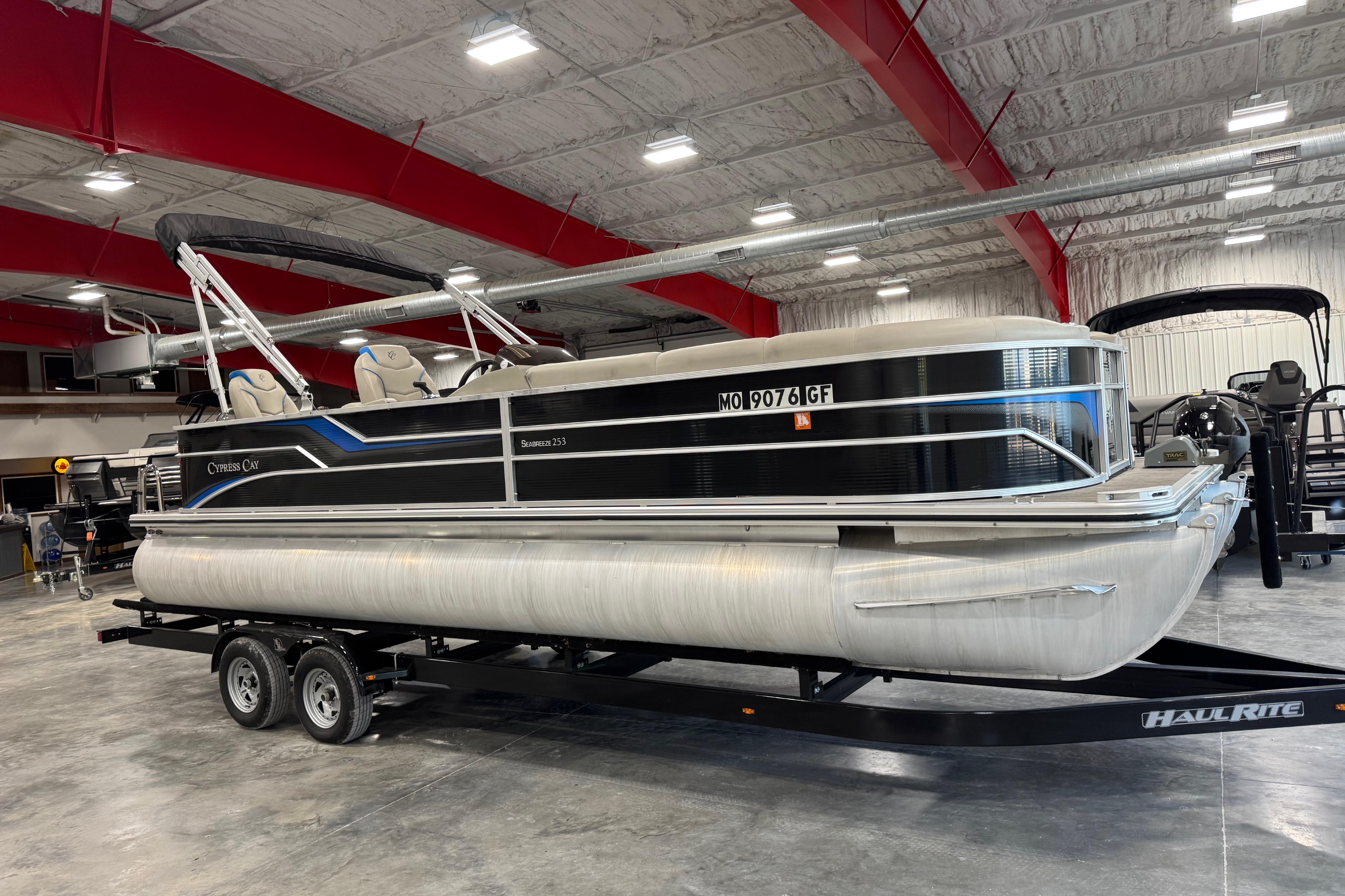 2017 Cypress Cay Seabreeze 253