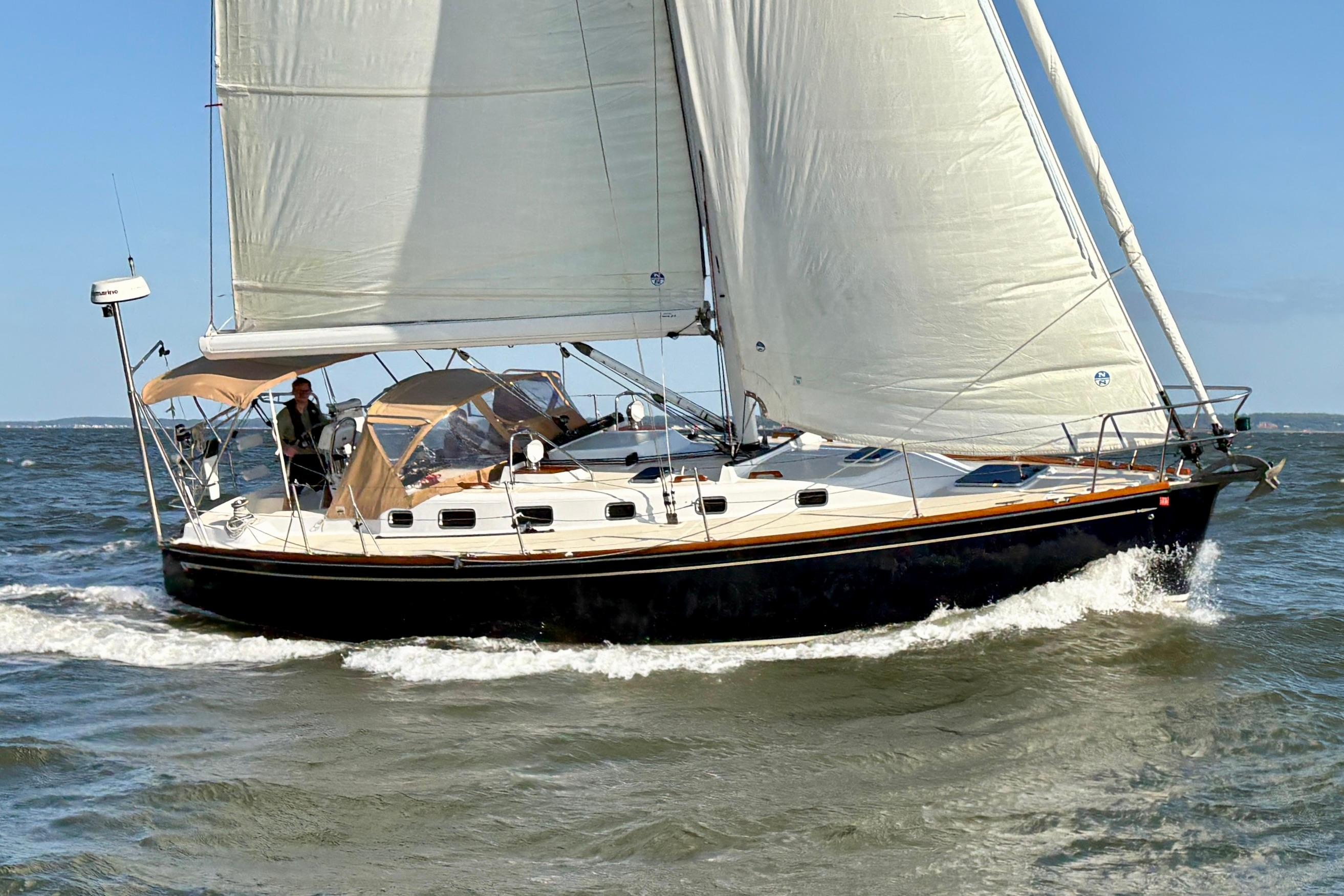 2007 Tartan 3700 CCR