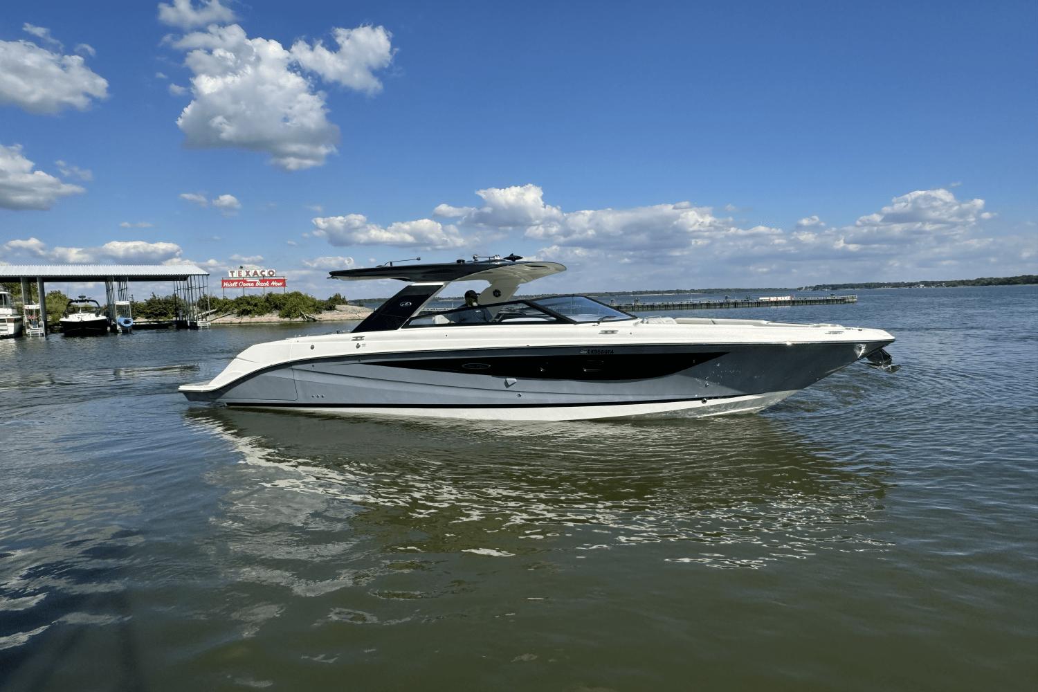 Sea Ray SLX 400