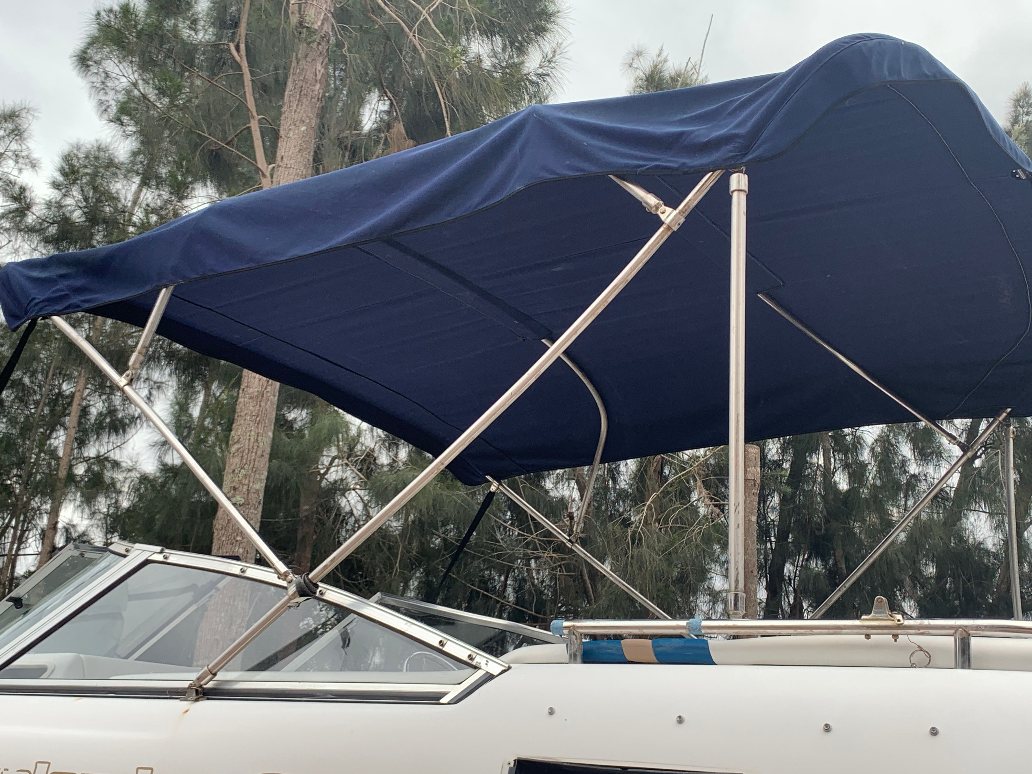 2004 Splendor 240 Platinum Deck Boat