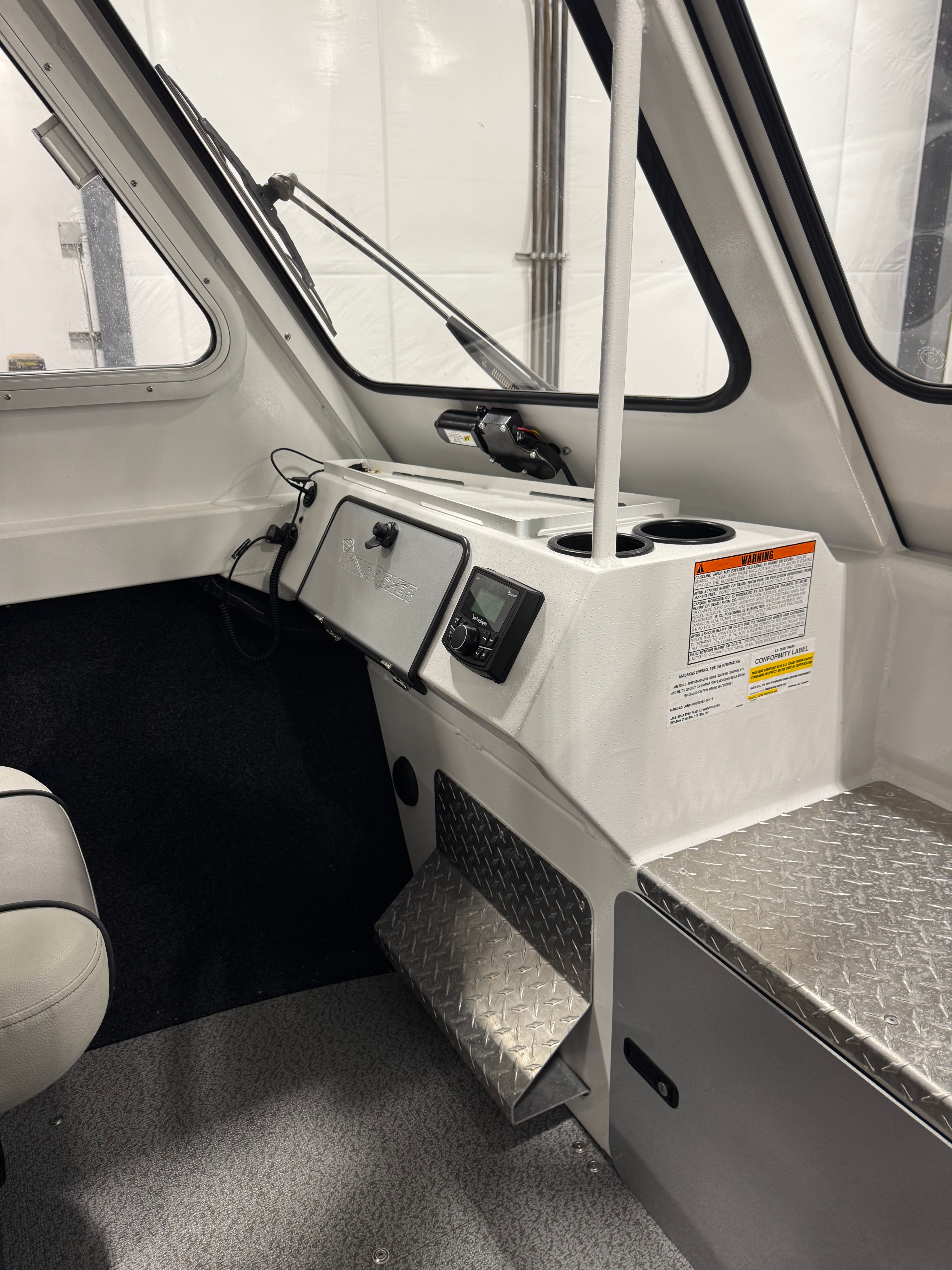 2023 KingFisher 2025 Escape HT