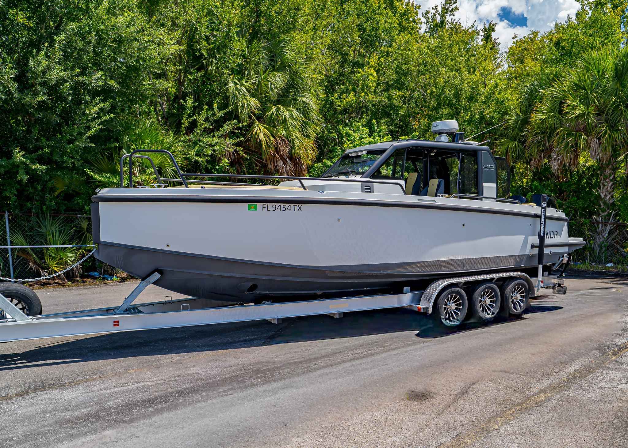 XO Boats DFNDR 9