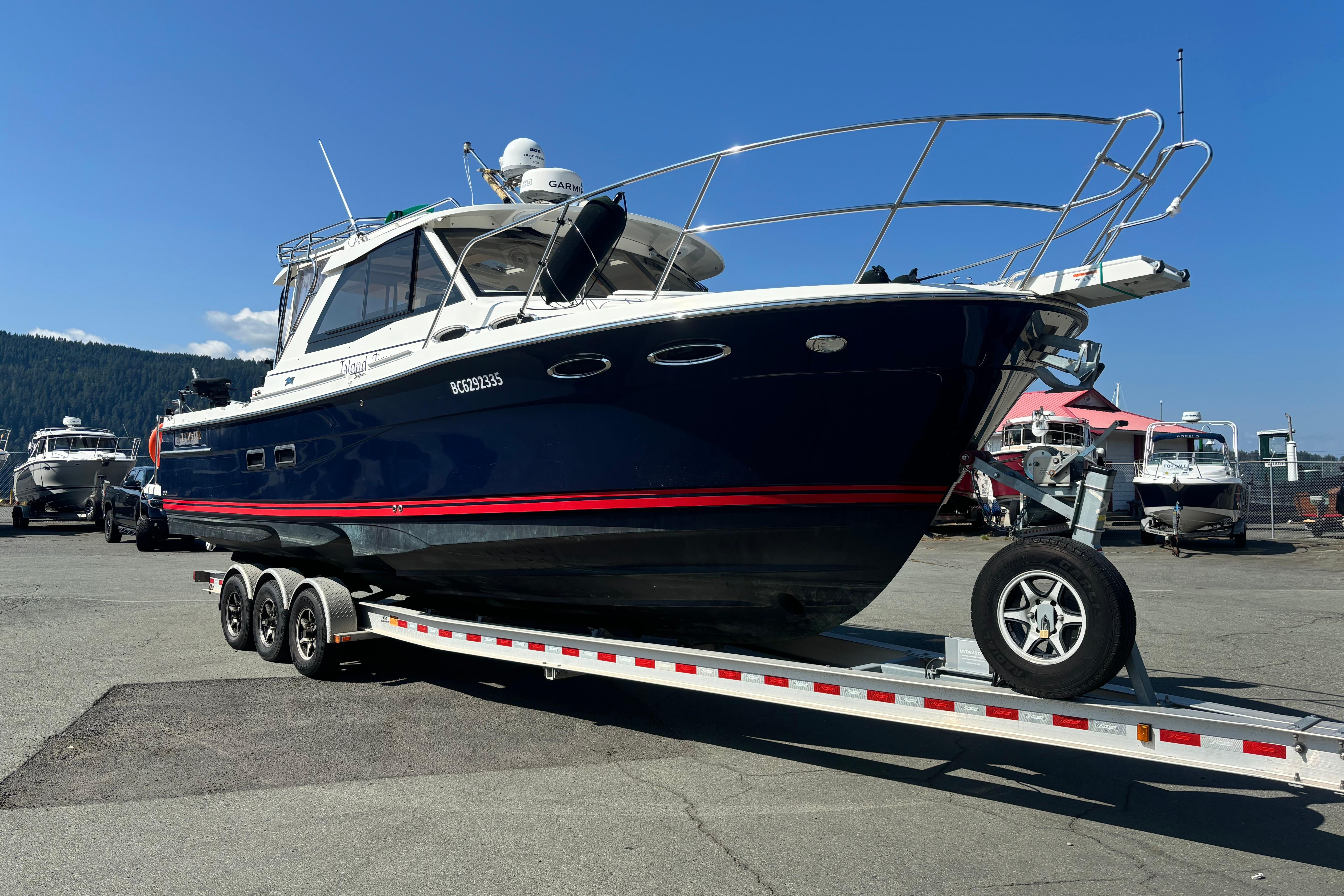 2017 Cutwater C-302 Sport Coupe