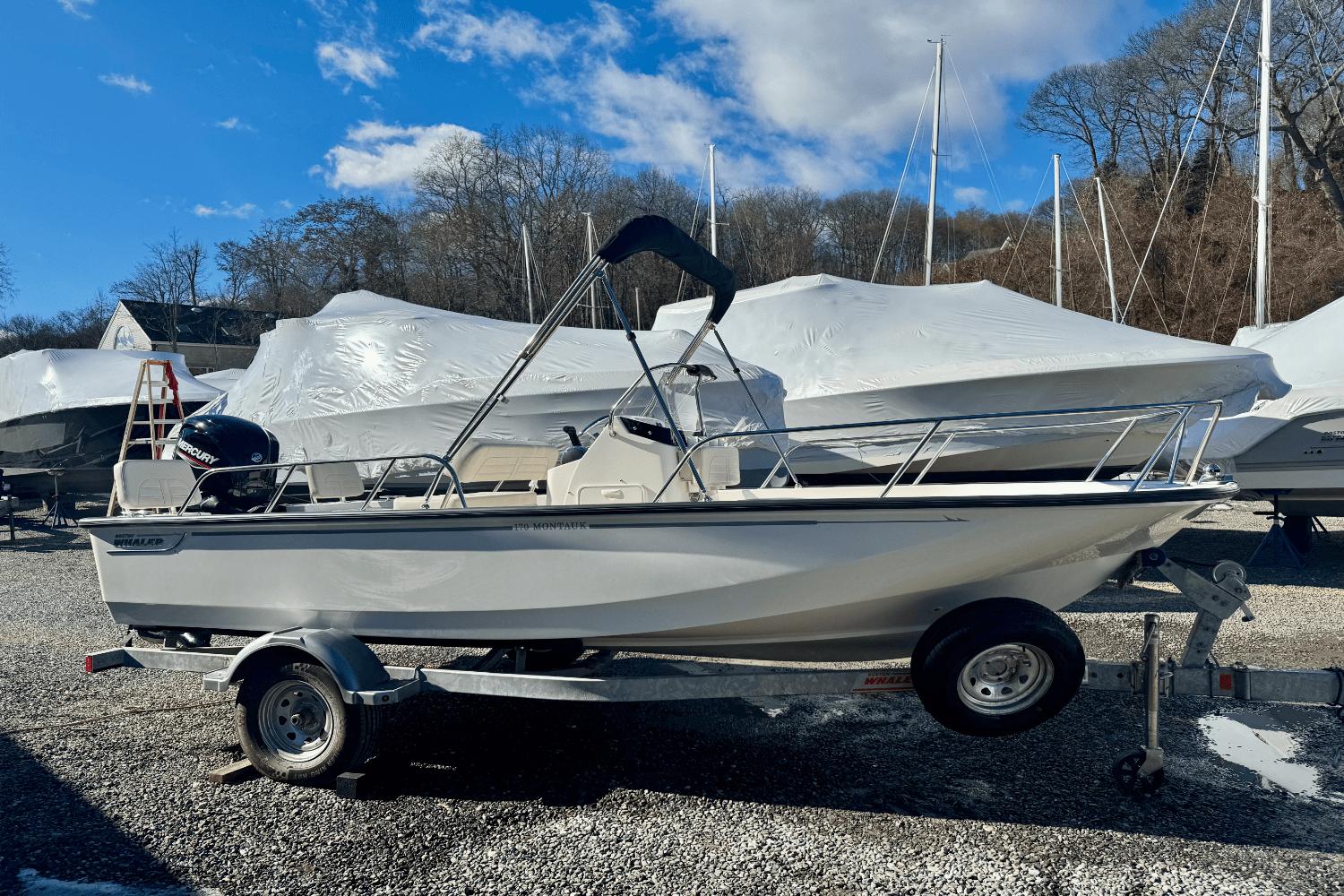 2025 Boston Whaler 170 Montauk
