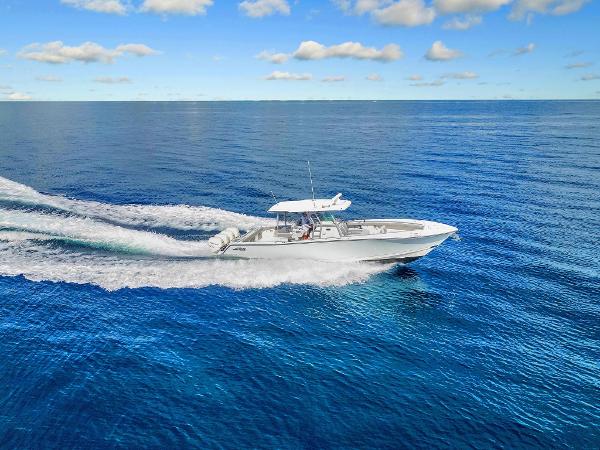 2017 Mako 414 CC Bluewater Family Edition