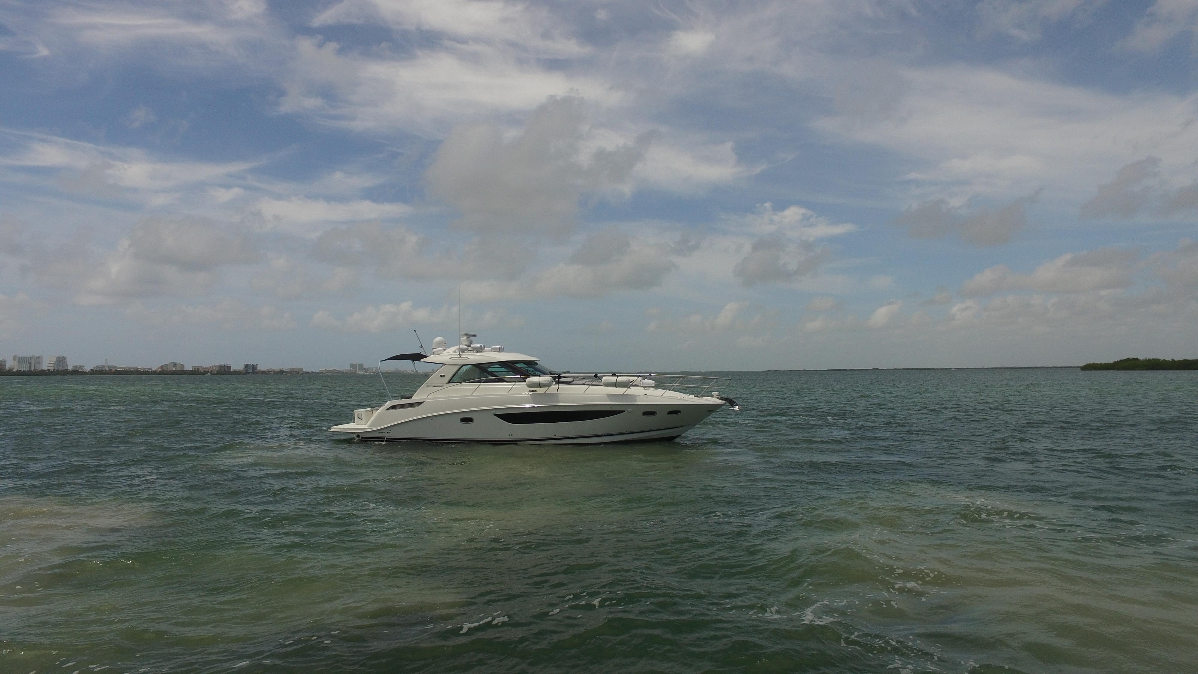 Sea Ray 450 Sundancer