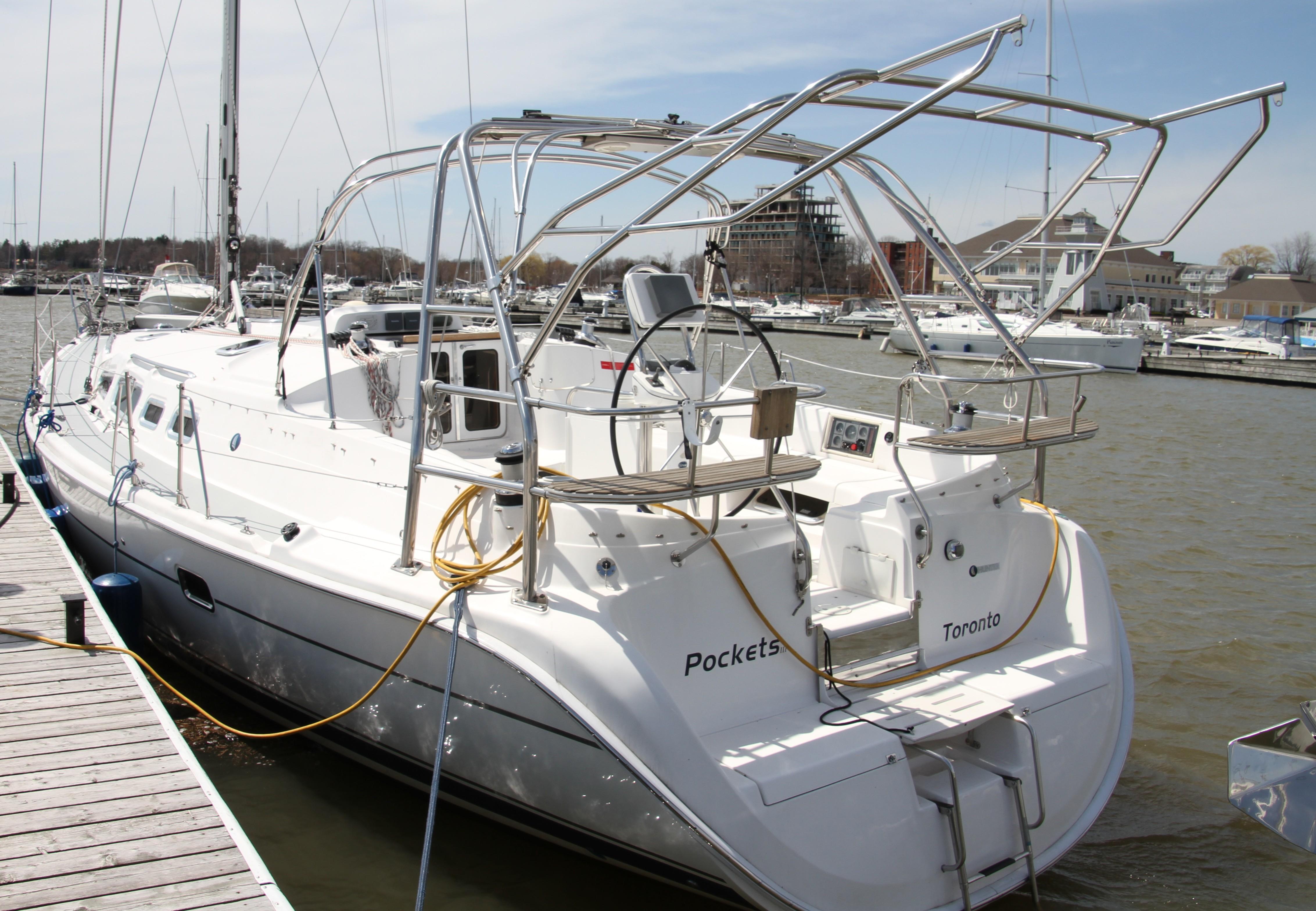 2004 Hunter 44' Hunter Deck Salon DS 426