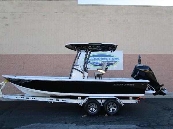 2025 Sea Pro 230 Bay