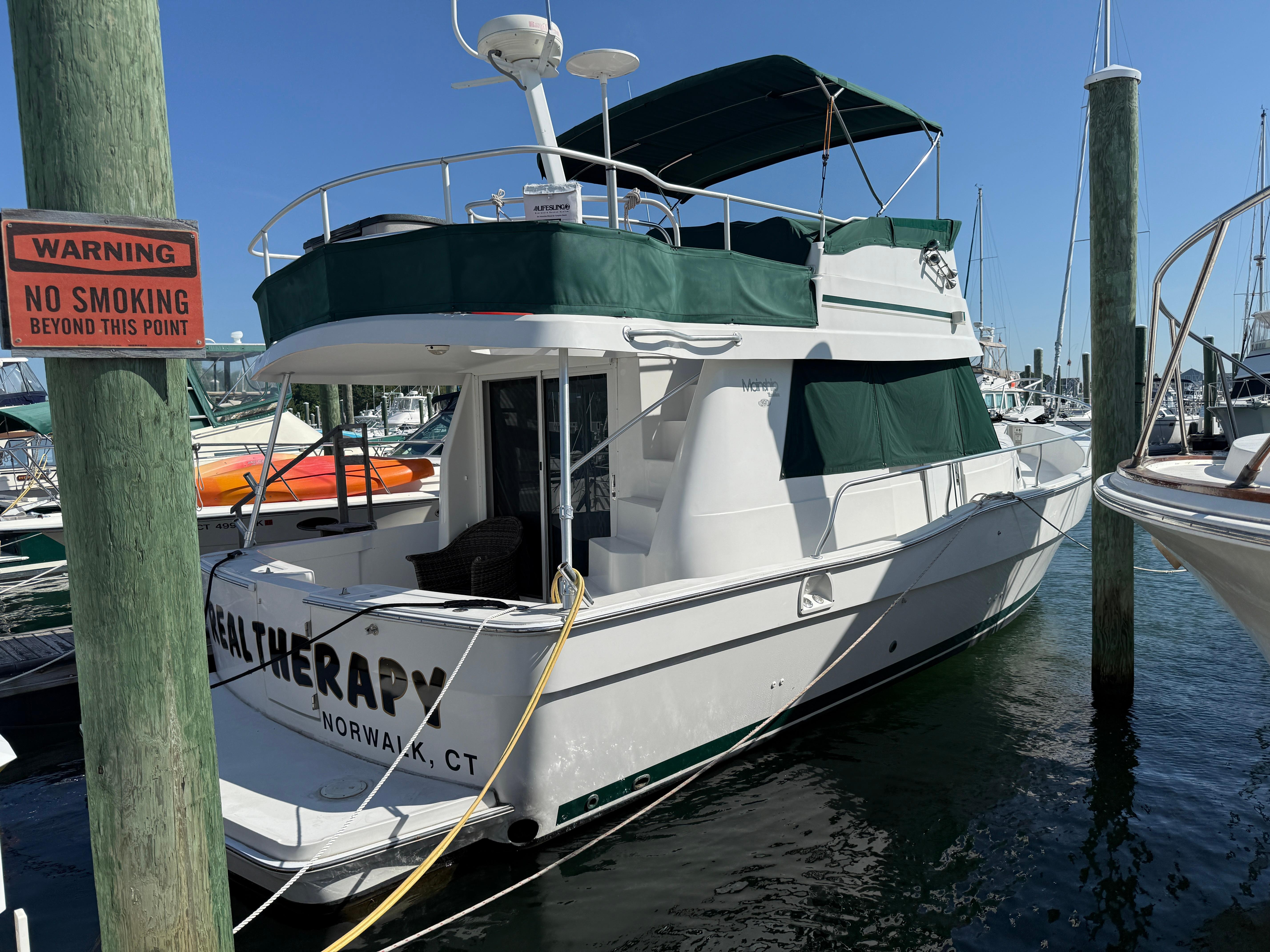 2001 Mainship 390 Trawler
