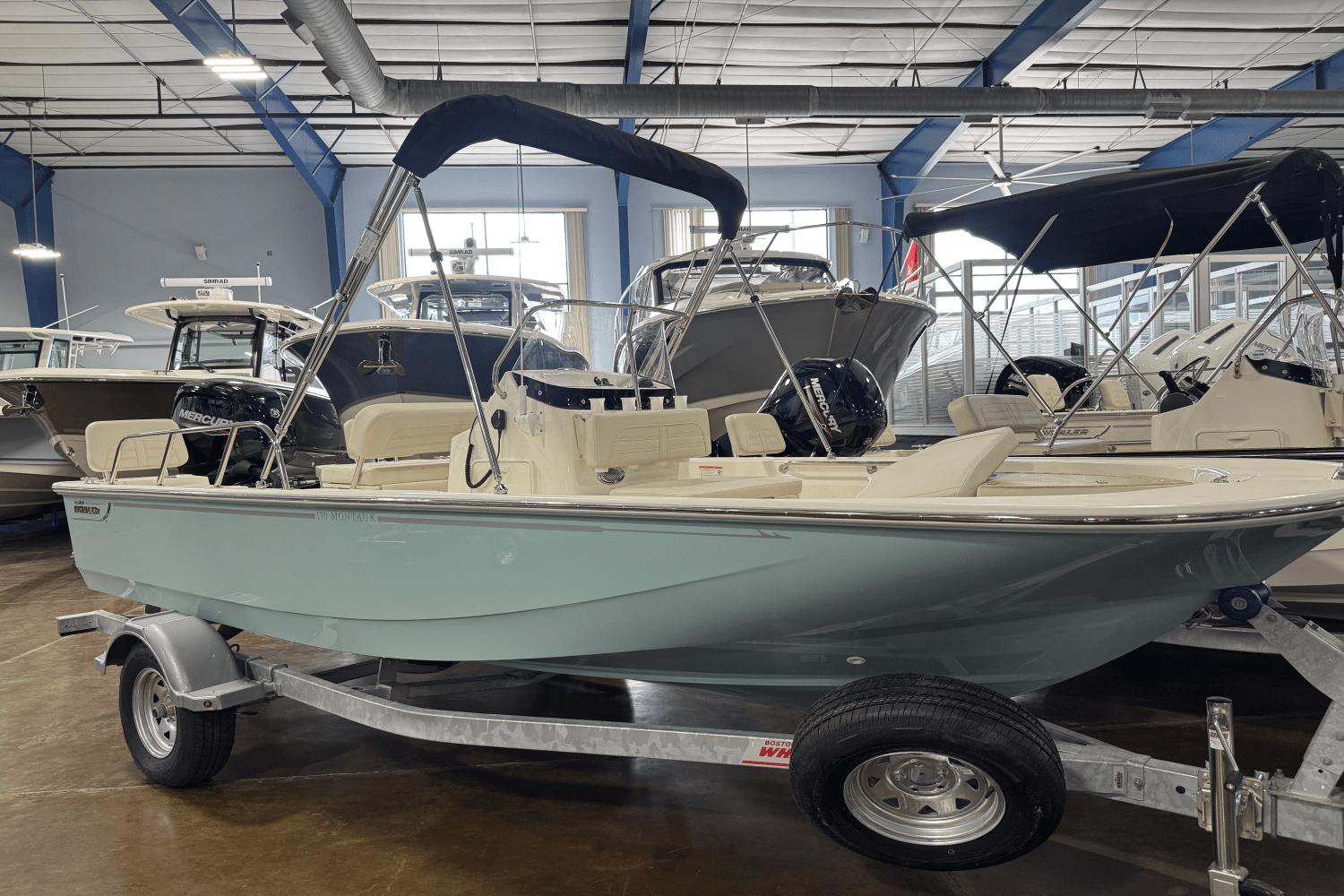 2025 Boston Whaler 170 Montauk