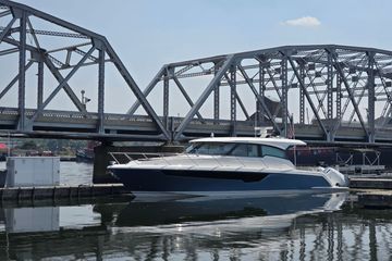 2026 Tiara Yachts 48 LE